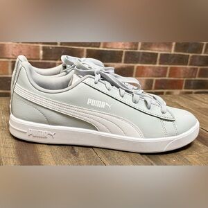 Women’s PUMA Smash v2 L - Quarry-White - Size 10.
